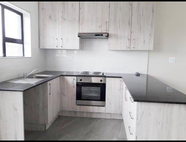 3 BEDROOM TOWNHOUSE RENTED IN WESTERING